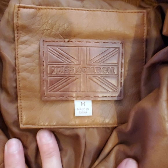 Camel colored zipup faux leather jacket - Picture 6 of 7